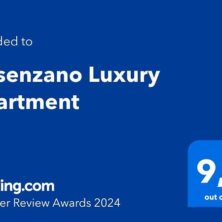 Desenzano Luxury Apartment เดเซนซาโนเดลการ์ดา ภายนอก รูปภาพ